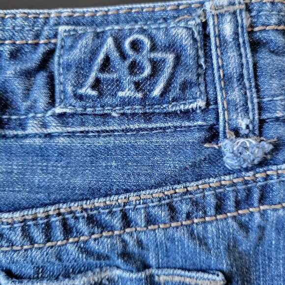 Aeropostale Denim Y2K Mini Jean Skirt, Women’s Sz 3/4 Skirt, Distressed, EUC - Picture 4 of 6